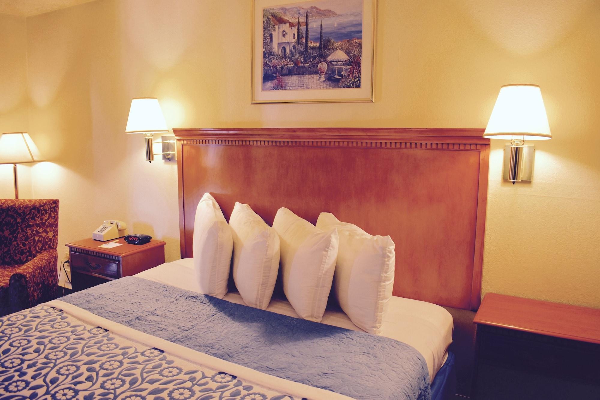 Days Inn By Wyndham Anaheim Near The Park Exteriör bild