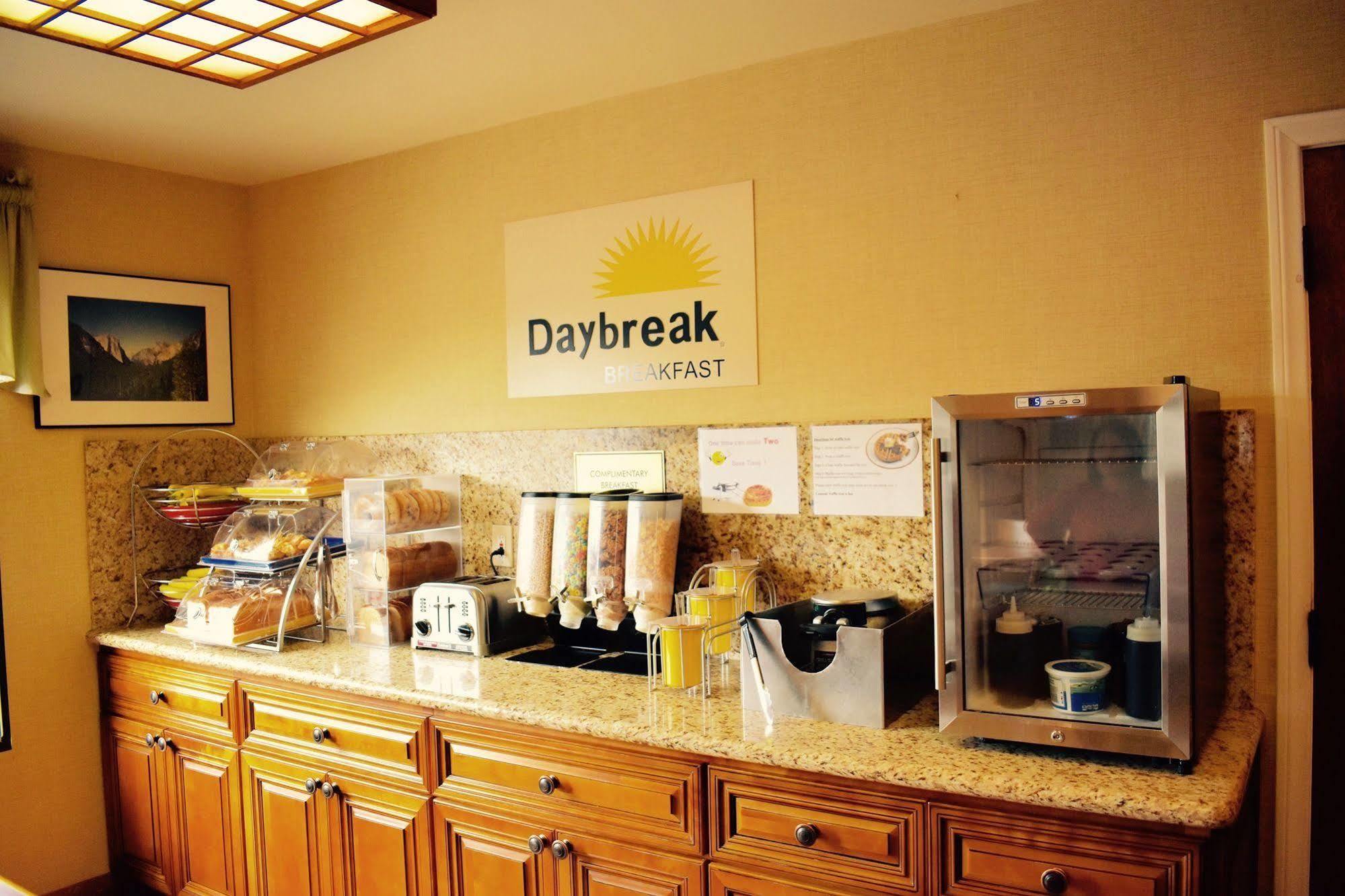 Days Inn By Wyndham Anaheim Near The Park Exteriör bild