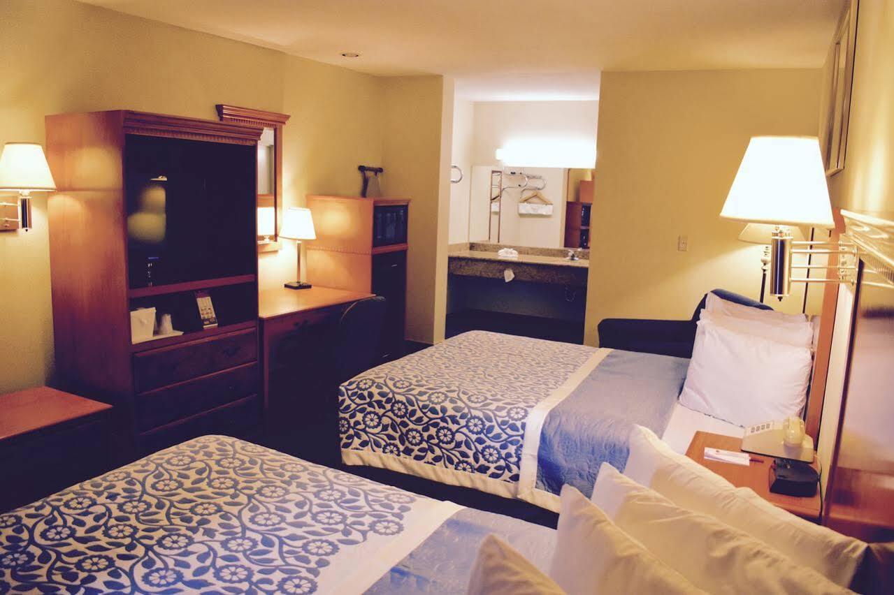 Days Inn By Wyndham Anaheim Near The Park Exteriör bild